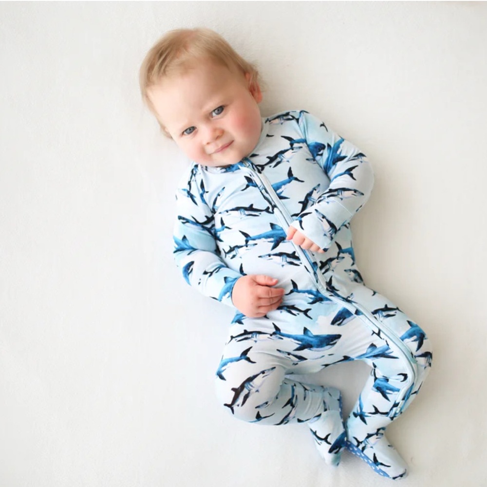 Posh peanut Colton zippered‎ footie pajamas shark print bamboo viscose 18-24 m